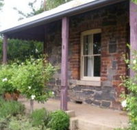 Accommodation Pinn Cottage - Airlie Beach Holiday