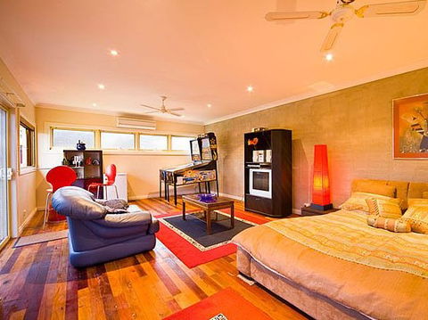 Enjoy Albury - Airlie Beach Holiday 4
