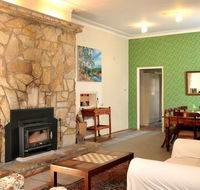 Oakleigh Rural Retreat - Airlie Beach Holiday