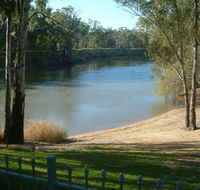 Riverview Motel - Airlie Beach Holiday