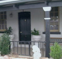 The Old Bridge Inn - Airlie Beach Holiday