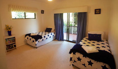 Barrington River House - Airlie Beach Holiday 0