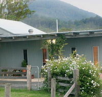 Barrington Village Retreat Bed and Breakfast - Airlie Beach Holiday