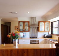 Cicada Country House - Airlie Beach Holiday