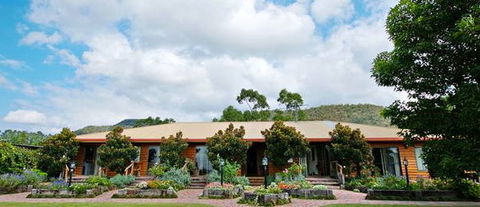Adams Peak Retreat - Airlie Beach Holiday 5