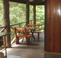 Carawirry Cabins - Airlie Beach Holiday