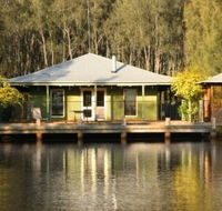 Billabong Moon - Airlie Beach Holiday