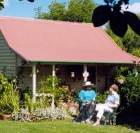 A Settlers Cottage - Airlie Beach Holiday