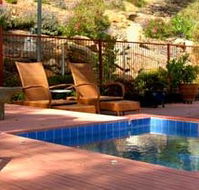 Amazing Country Escapes - Wombadah Guesthouse - Airlie Beach Holiday