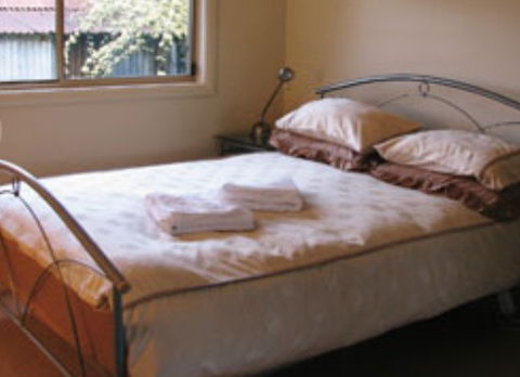 Burns B And B And Yabby Farm - Airlie Beach Holiday 1