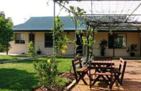 Burns B And B And Yabby Farm - Airlie Beach Holiday 3