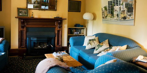 Buddens B And B Guesthouse And Tearoom - Airlie Beach Holiday 1