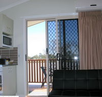 Flame Lily Adventures - Airlie Beach Holiday