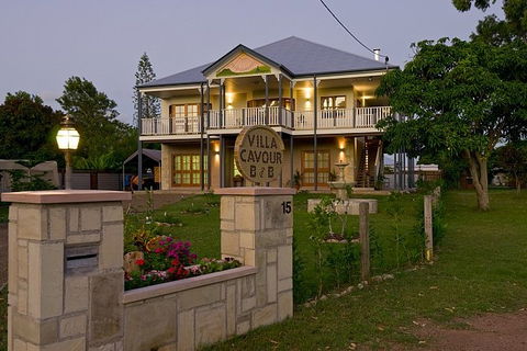 Villa Cavour Bed And Breakfast - Airlie Beach Holiday 1