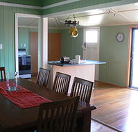 Cunnamulla Cabins - Airlie Beach Holiday