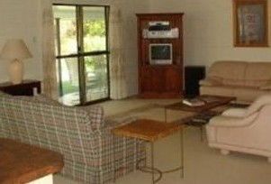 Beachfront Locations - Airlie Beach Holiday 1