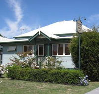 Pitstop Lodge Guesthouse and Bed and Breakfast - Airlie Beach Holiday