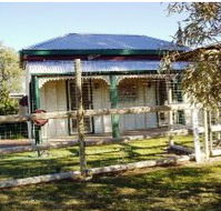 Cunnamulla Cottage Accommodation - Airlie Beach Holiday
