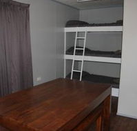 Kinnon and Co Outback Lodges - Airlie Beach Holiday