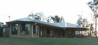 Hillsdale Hideaway Bed And Breakfast - Airlie Beach Holiday 0