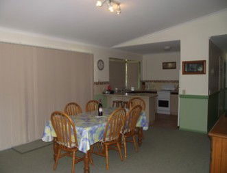 Hillcrest - Holiday Home - Airlie Beach Holiday 3