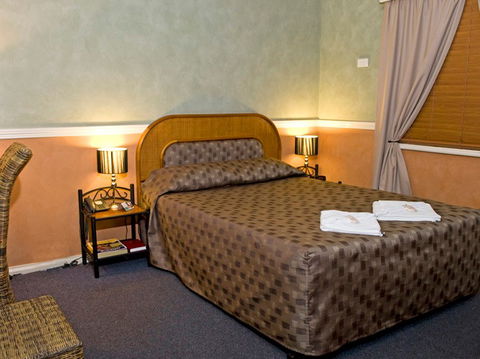 City Motor Inn Toowoomba - Airlie Beach Holiday 2