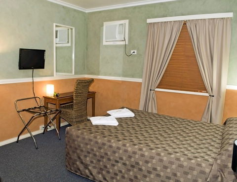 City Motor Inn Toowoomba - Airlie Beach Holiday 3