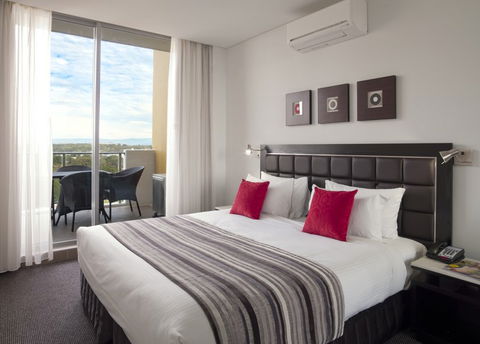 Meriton Serviced Apartments Southport - Airlie Beach Holiday 5