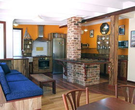 Admiral Stirling Inn - Airlie Beach Holiday 0