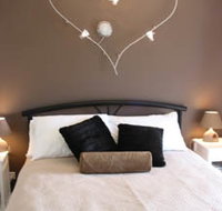 Cloud Nine Spa Chalets - Airlie Beach Holiday