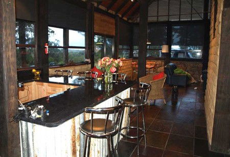 Wolfes Landing Eco Stay - Airlie Beach Holiday 1