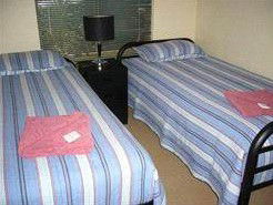 Garden Apartments Unit 11 - Airlie Beach Holiday 2