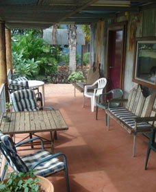 Kimberley Croc Backpackers YHA - Airlie Beach Holiday 0