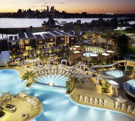 Crown Metropol Perth - Airlie Beach Holiday 3