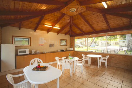 Crystal Brook Tourist Park - Airlie Beach Holiday 2