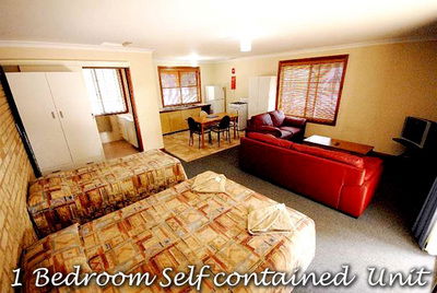 Travellers Rest Motel - Airlie Beach Holiday 3