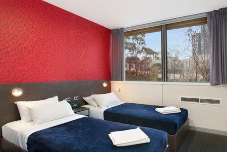 Melbourne VIC Airlie Beach Holiday