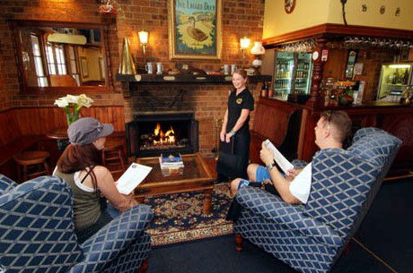 Springbrook Mountain Lodge - Airlie Beach Holiday 3