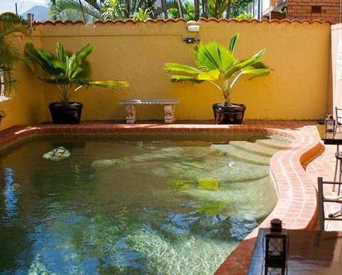 Adobe Motel - Airlie Beach Holiday 1
