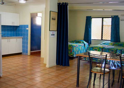 Adobe Motel - Airlie Beach Holiday 4