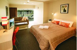 Discovery Cairns - Airlie Beach Holiday 1