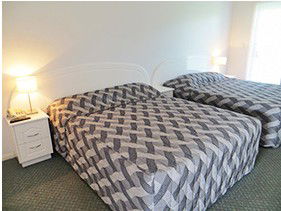 Charters Towers Heritage Lodge - Airlie Beach Holiday 3
