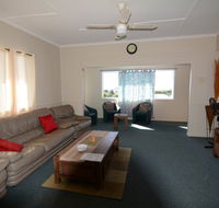 AMELIA STREET GLADSTONE 5 BEDROOMS - Airlie Beach Holiday