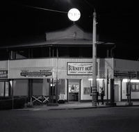 Burnett Hotel - Airlie Beach Holiday