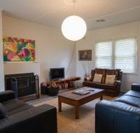 Colenso Country Retreat and Walkers Cottage  - Airlie Beach Holiday