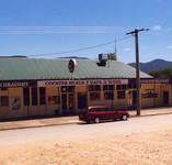 CORRYONG HOTEL/MOTEL - Airlie Beach Holiday