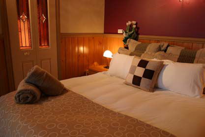 Willowlake Cottages - Airlie Beach Holiday 1