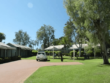 Kununurra Lakeside Resort - Airlie Beach Holiday 1
