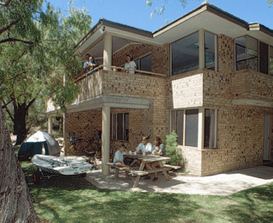 Siesta Park Holiday Resort - Airlie Beach Holiday