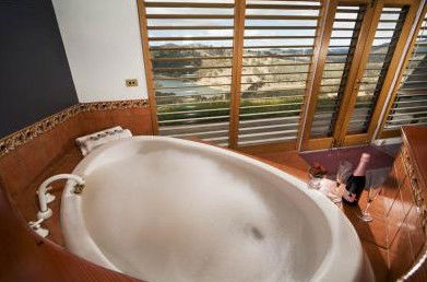Morts Estate NSW Airlie Beach Holiday